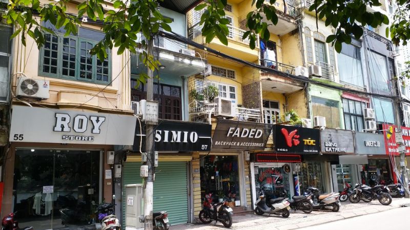 Nhà phố khu vực kinh doanh sầm uất cần bán gấp