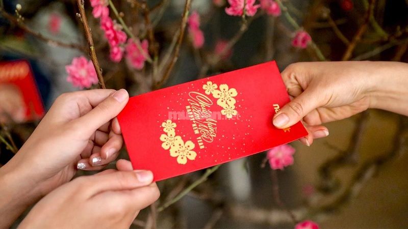 Phong bì lì xì là điều không thể thiếu khi Tết đến Xuân về