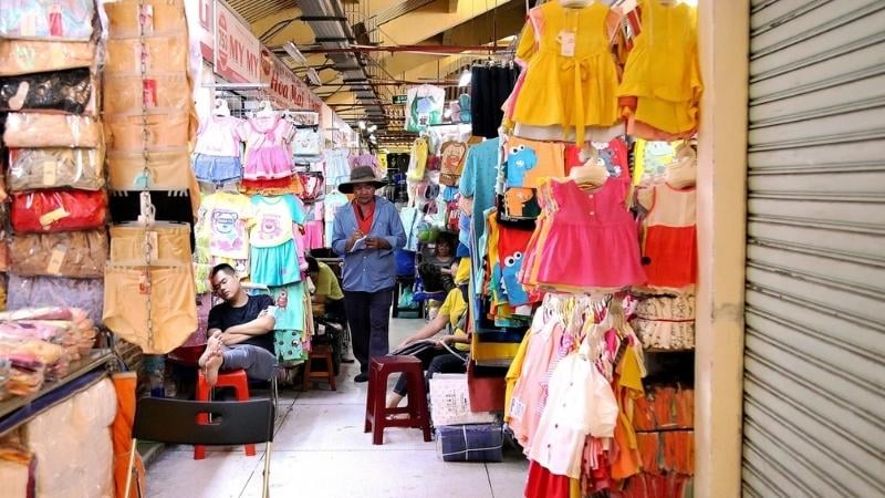 Kinh nghiệm chọn mặt bằng cho mùa Tết giúp tối đa doanh thu Tránh chọn mặt bằng cho mùa tết tại khu vực vắng khách