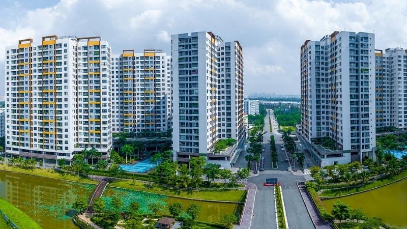 Bất động sản là những tài sản thường gắn liền với đất đai