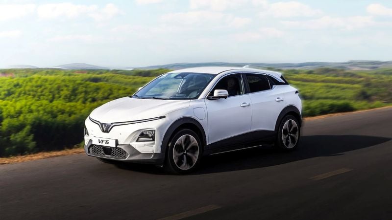 VinFast đầu tư nhiều tính năng an toàn, tiện ích thông minh trên VF6 (Nguồn: Tạp chí điện tử Nhịp sống thị trường)