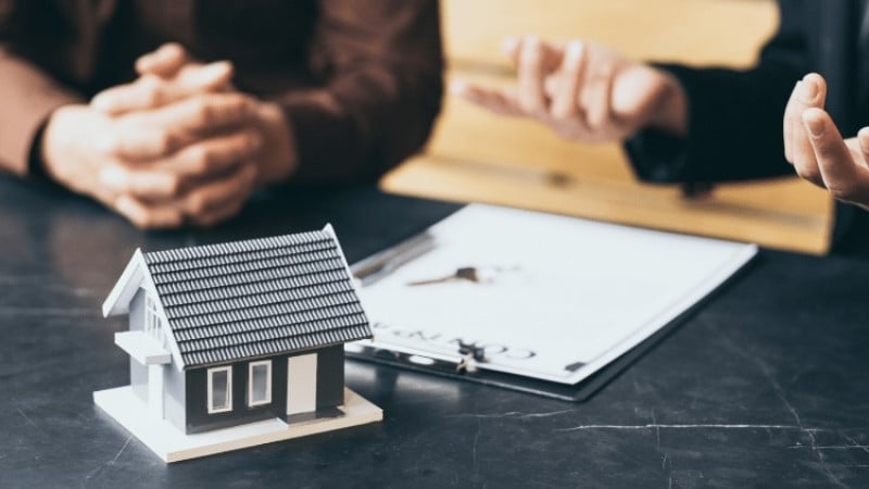 Chỉ thanh toán tiền thuê sau khi ký hợp đồng