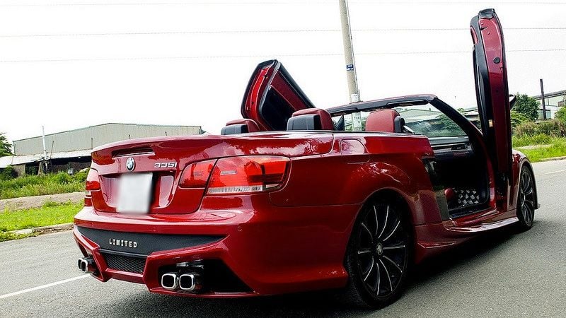 Thay đổi kết cấu xe phạt bao nhiêu 2025? Các lỗi cần biết hành vi thay đổi khung, động cơ, hệ thống phanh, hệ thống truyền động hoặc cải tạo không đúng thiết kế của nhà sản xuất sẽ bị xử phạt