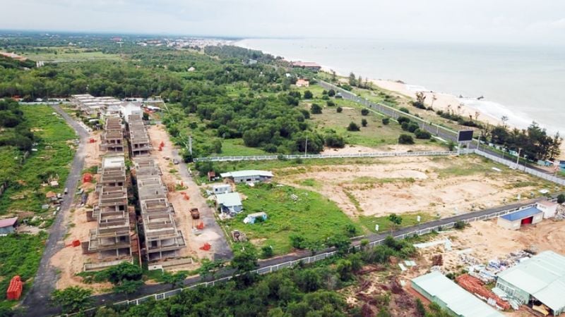 Bảng giá đất Bà Rịa Vũng Tàu mới nhất sau sáp nhập Đất nền ven biển đang được phát triển các dự án nghỉ dưỡng