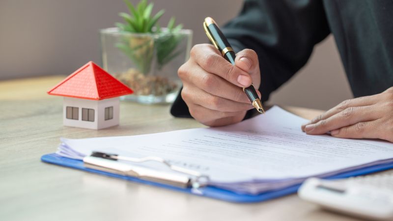 Kiểm tra hợp đồng mua bán nhà trả góp trước khi ký