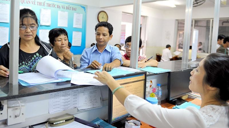 Người sử dụng đất phải nộp cho Nhà nước khi được giao đất có thu tiền sử dụng đất