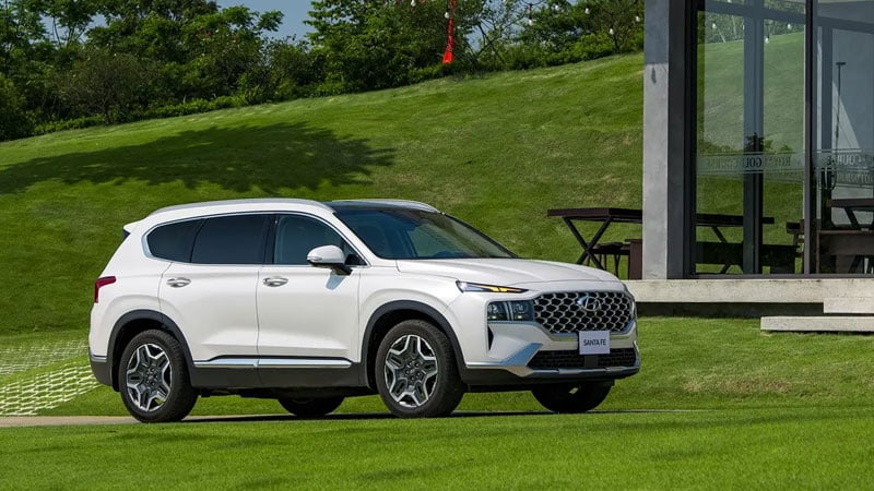 Hyundai Santa Fe Hybrid gây chú ý trong phân khúc SUV 7 chỗ