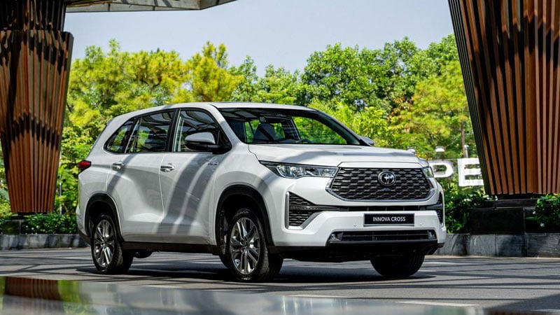 Toyota Innova Cross 2.0G sở hữu mức giá phù hợp với đa số các gia đình