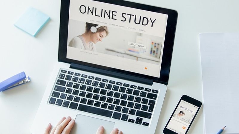 Bán hàng online nên bán gì? Gợi ý sản phẩm lợi nhuận cao cho người mới bắt đầu Bán dịch vụ/ sản phẩm số