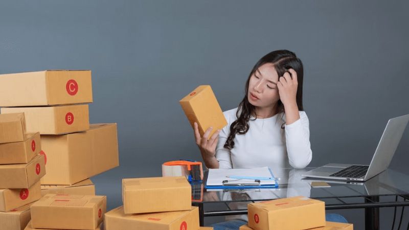 Bán hàng online nên bán gì? Gợi ý sản phẩm lợi nhuận cao cho người mới bắt đầu Mặt hàng dễ bán nhưng cạnh tranh cao