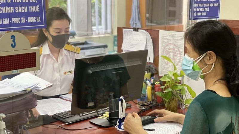 Bán hàng online có phải nộp thuế không? Mức thuế hiện hành Hộ kinh doanh thực hiện khai thuế tại cơ quan chức năng.