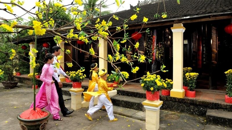 Tuổi xông đất cho gia chủ tuổi Tuất năm 2026 may mắn, tài lộc Xông đất là một nét văn hóa truyền thống dịp Tết