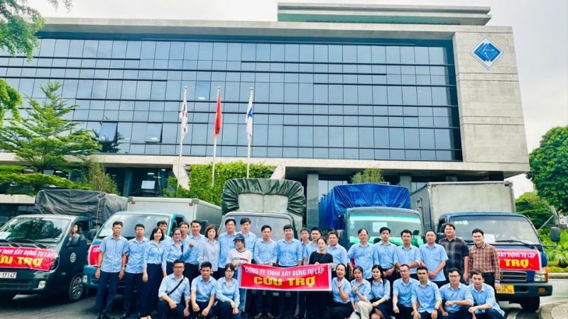 Khu đô thị Việt Trì: Vị trí, tiện ích, tiềm năng dự án Nhân viên công ty TNHH Xây dựng Tự Lập trong một hoạt động cứu trợ đồng bào (Nguồn: Tự Lập)