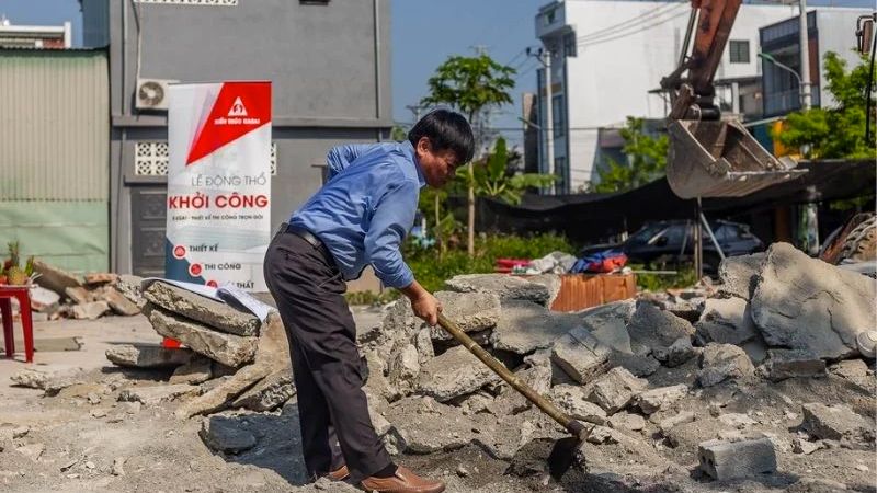 Ngày tốt động thổ tháng 12 năm 2026 thuận lợi, may mắn Cuốc đất đầu tiên hoặc đặt viên gạch đầu tiên