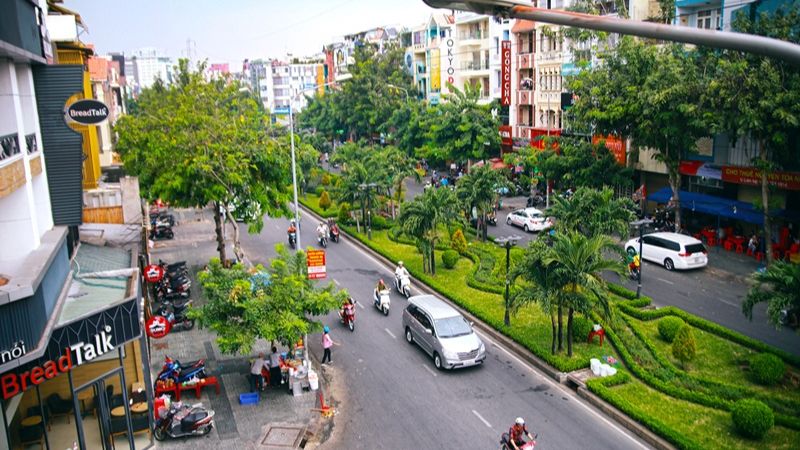 Kinh nghiệm thuê phòng trọ Phú Nhuận giá rẻ, hạn chế rủi ro Phan Xích Long với làn đường thoáng mát, rộng rãi