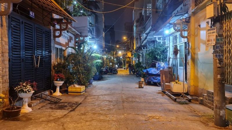 Kinh nghiệm thuê trọ gần trường Đại học Sư phạm Kỹ thuật TPHCM an toàn Nên khảo sát khu trọ vào buổi tối để đánh giá an ninh, ánh sáng và tiếng ồn xung quanh